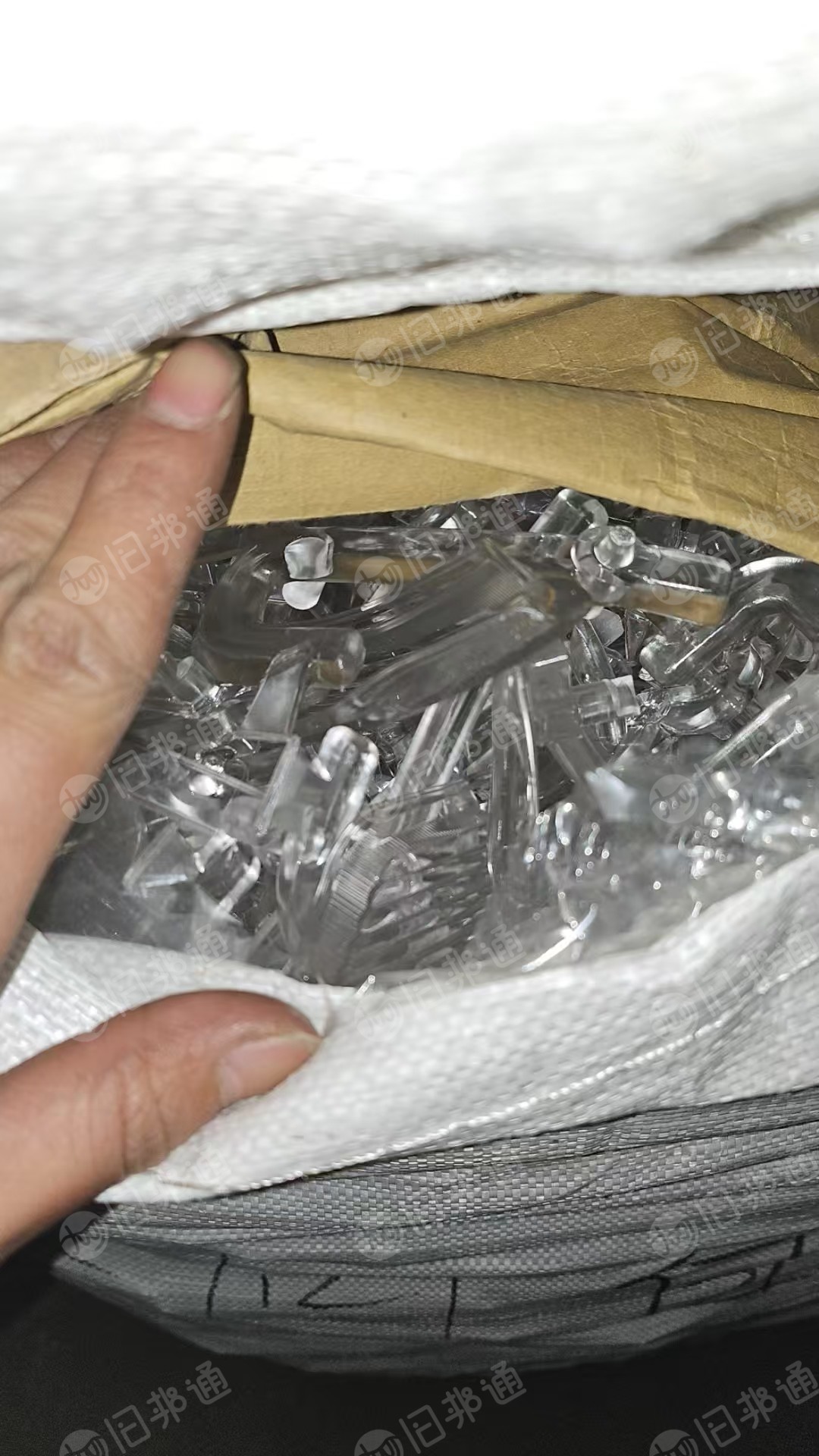 长期出售透明亚克力水口料，现货10多吨