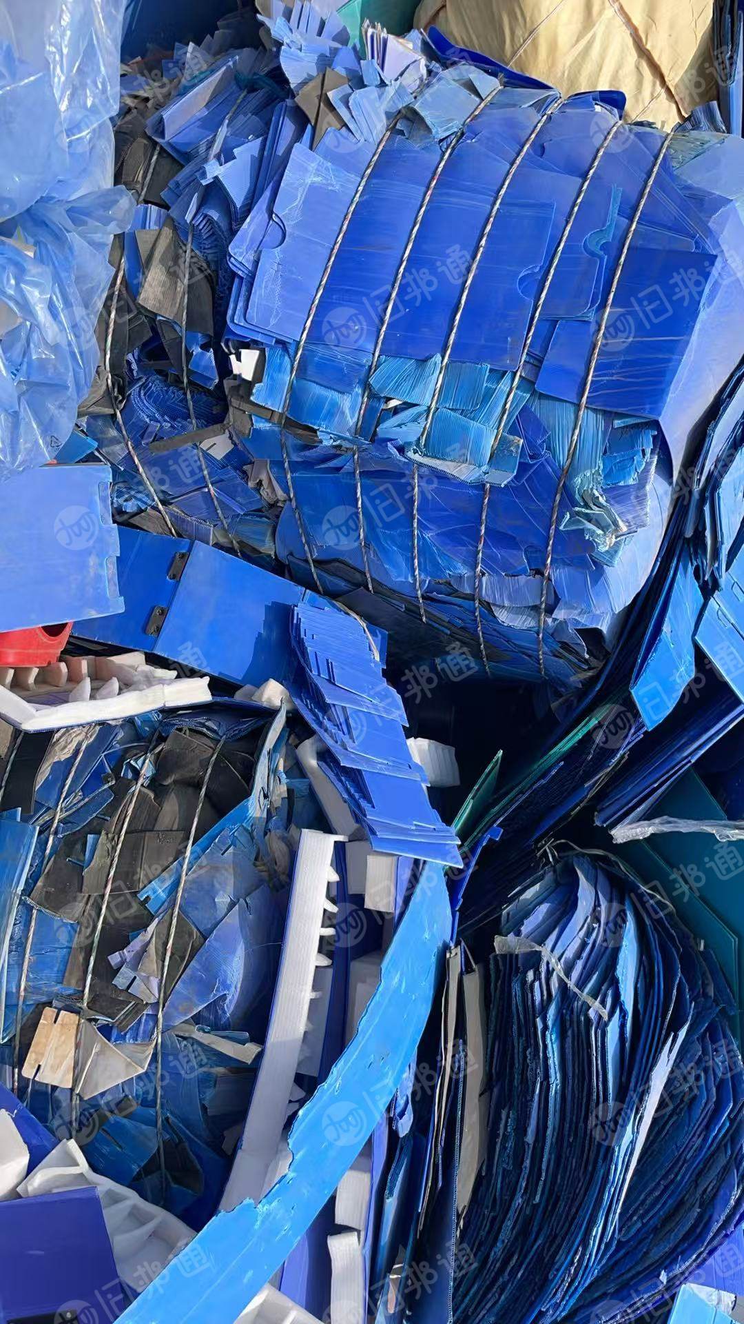 长期出售pp空心板毛料，漂沉一体的，现货30吨
