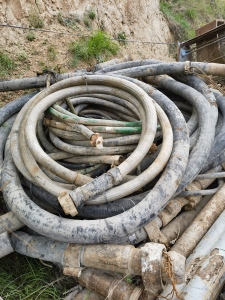 长期出售油田高压钢丝橡胶管