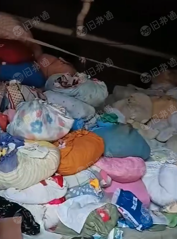 长期出售旧衣服分拣货，夏装，冬装，毛衣，大白，黑料，在山东东营。