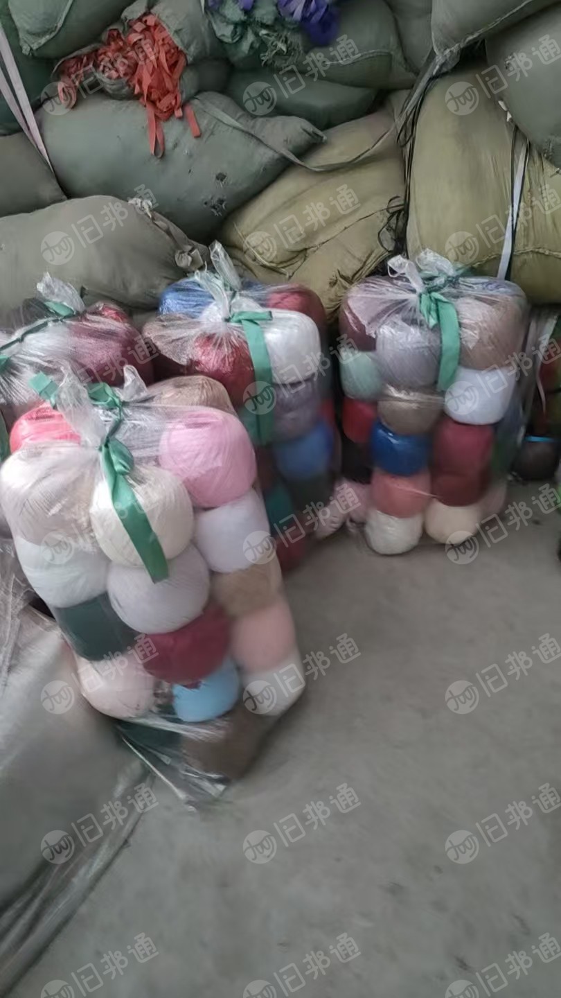 长期出售涤纶彩带，涤纶带，整盘的和打把的绕球的都有，最小宽度0.3，在安徽阜阳。