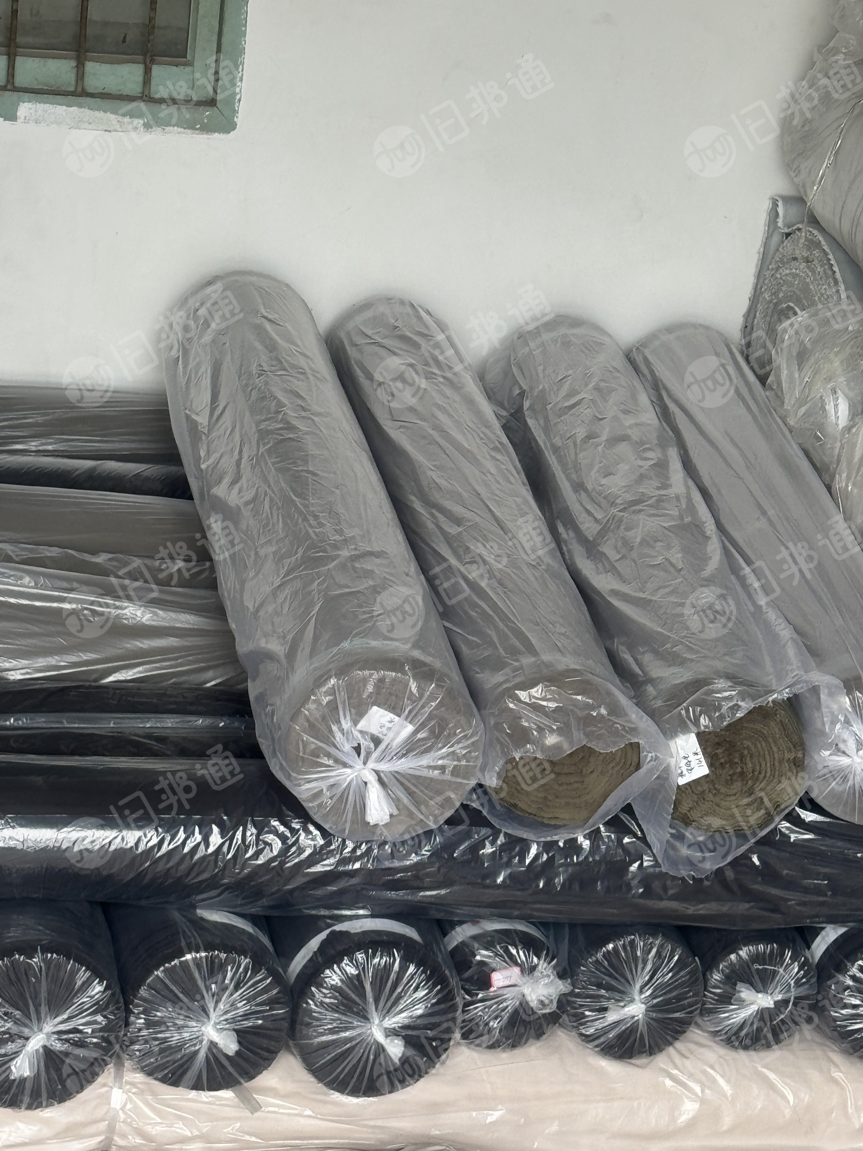 长期出售库存布，梭织四面弹布，针织布，梭织门幅152克重120，梭织有黑色绿色，在浙江绍兴。
