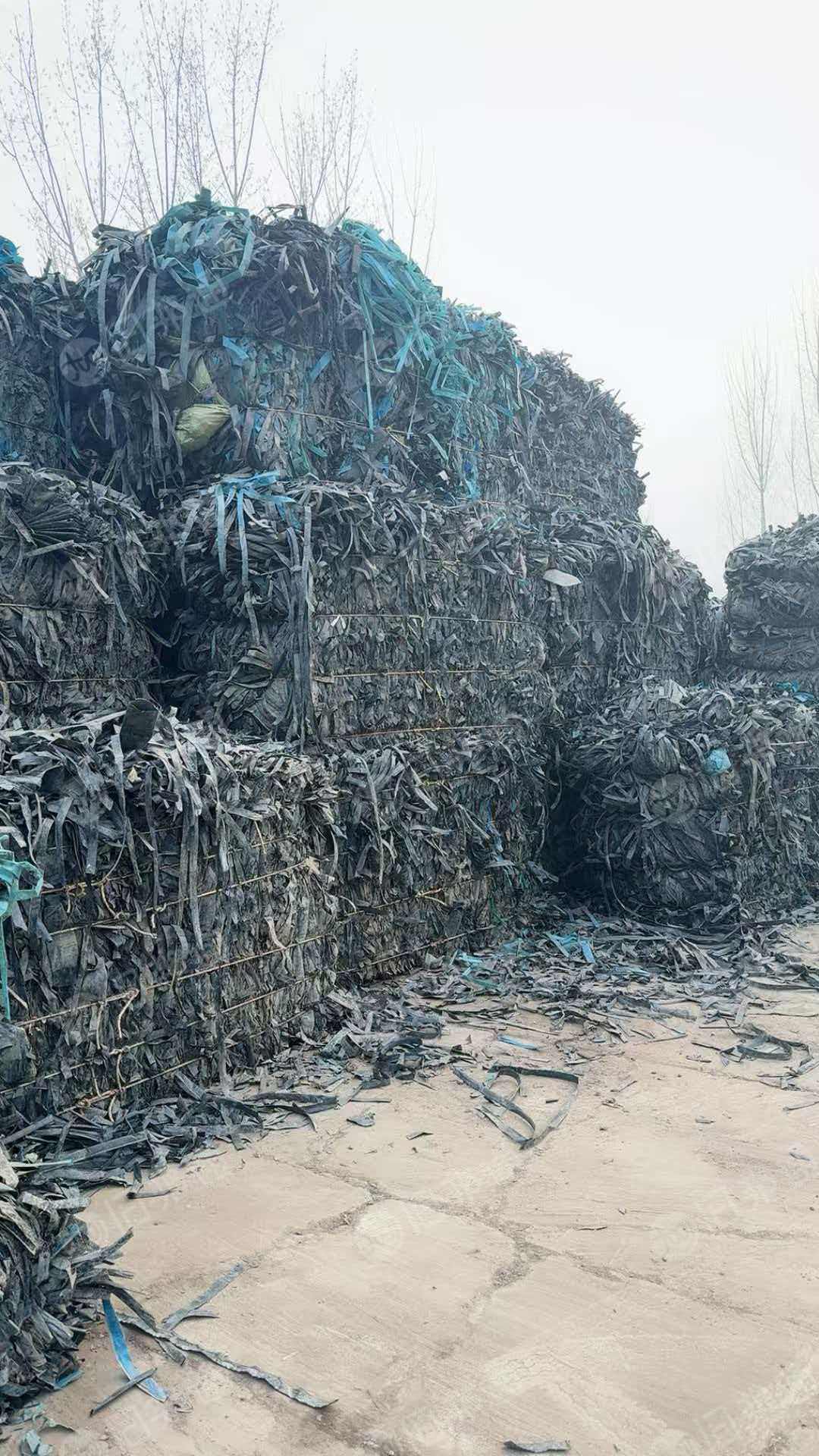出售滴灌带废料，贴片和迷宫都有，现货300吨左右