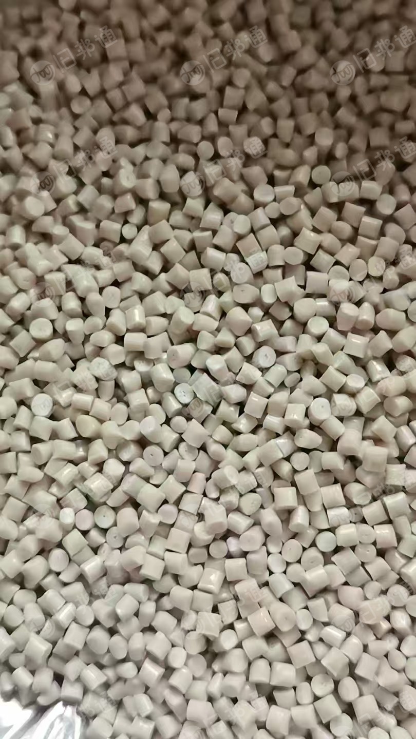 大量出售cop颗粒，可做光伏板材，现货120吨