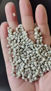 大量出售cop颗粒，可做光伏板材，现货120吨
