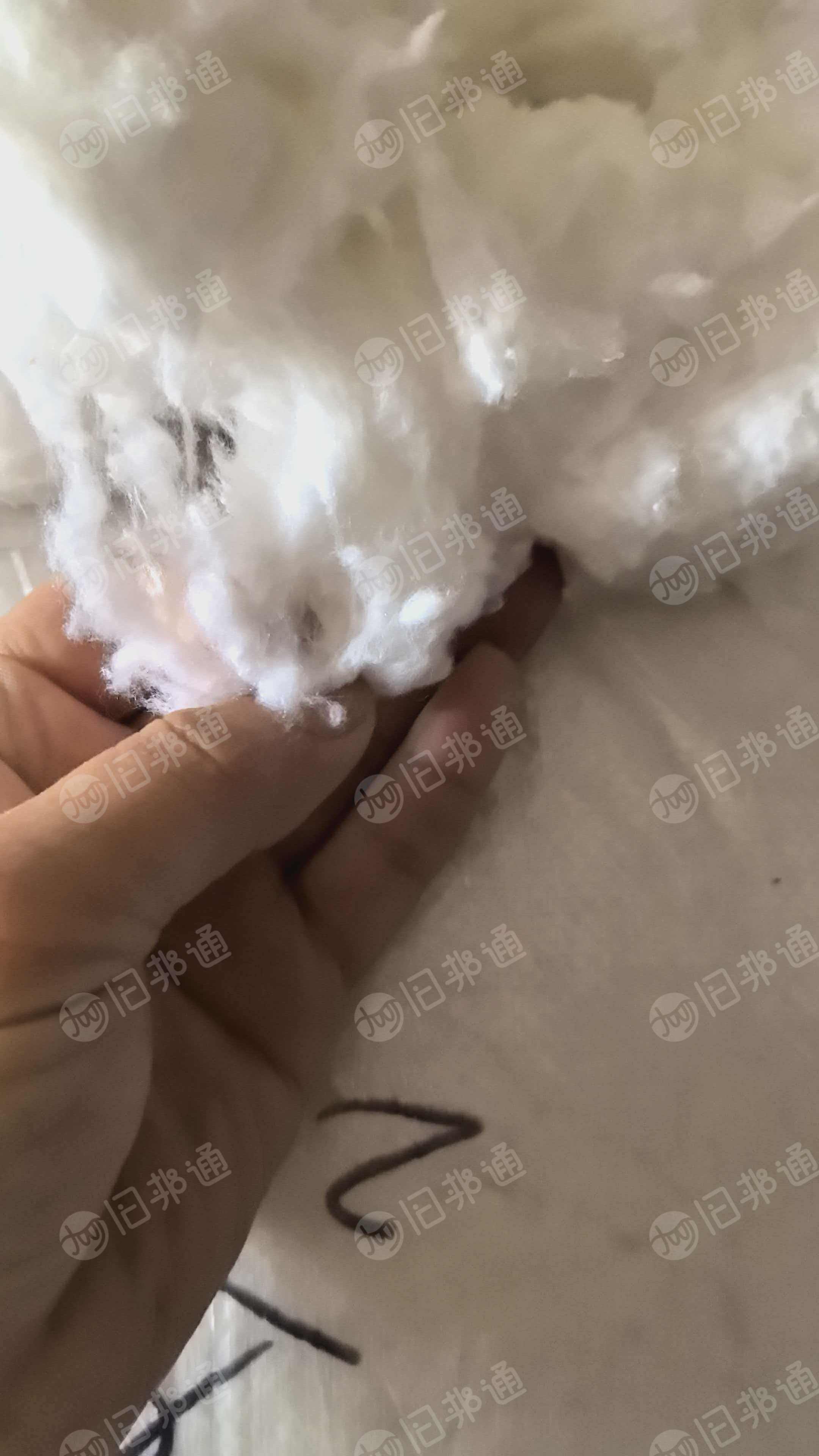 长期出售涤棉废布开的再生棉，开花棉，开松棉，可以做大棚被和絮棉用，厂在山东潍坊