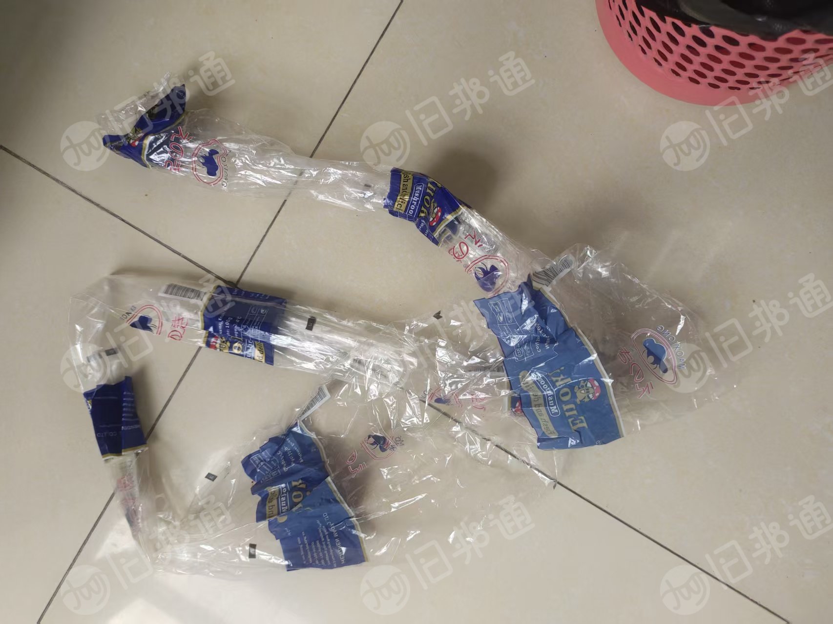 出售彩印厂下来的pp膜，残次品淘汰下来，全新料，现货15吨左右