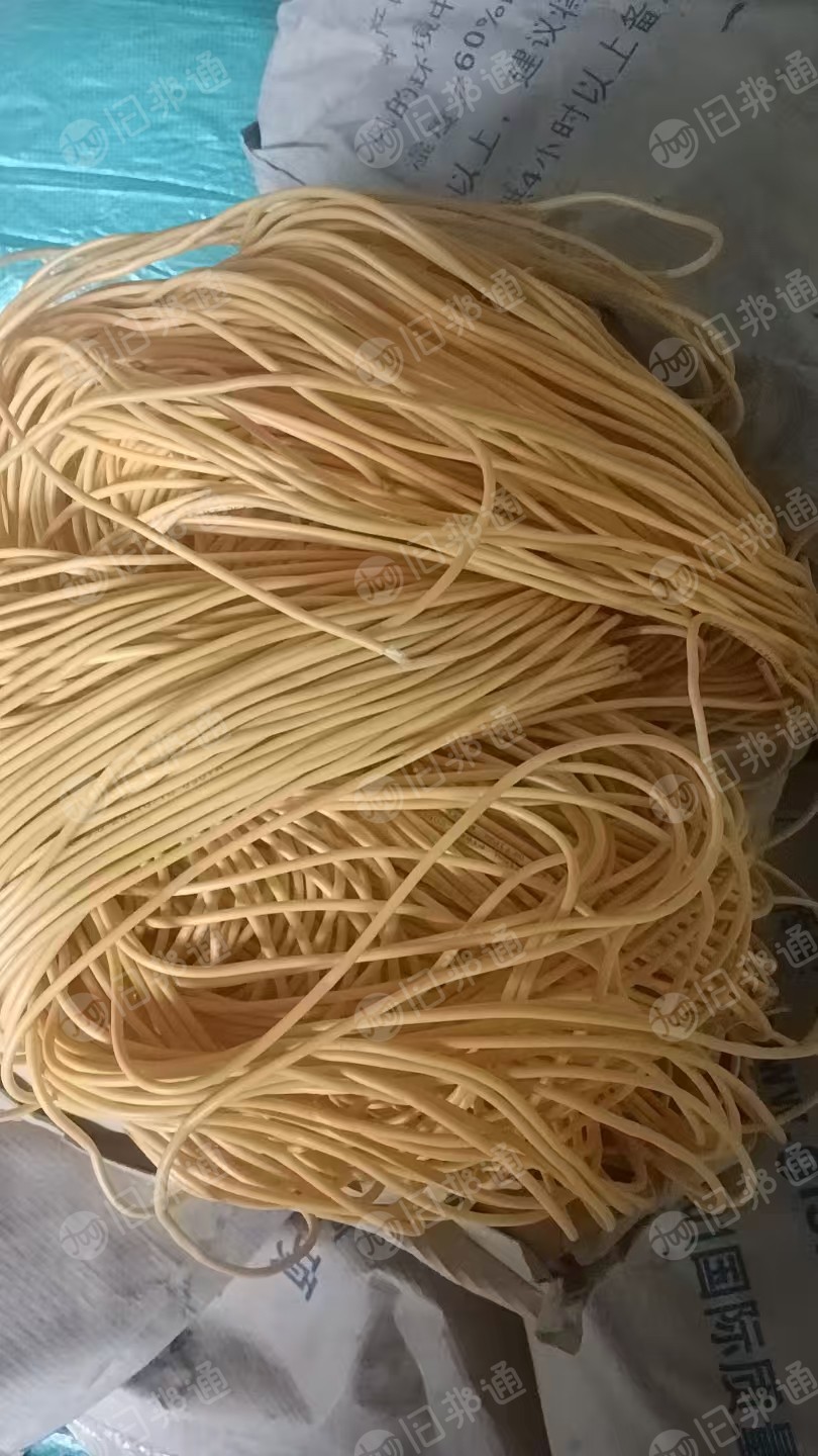 出售PVC电缆皮毛料,里面含有填充物,现货10吨