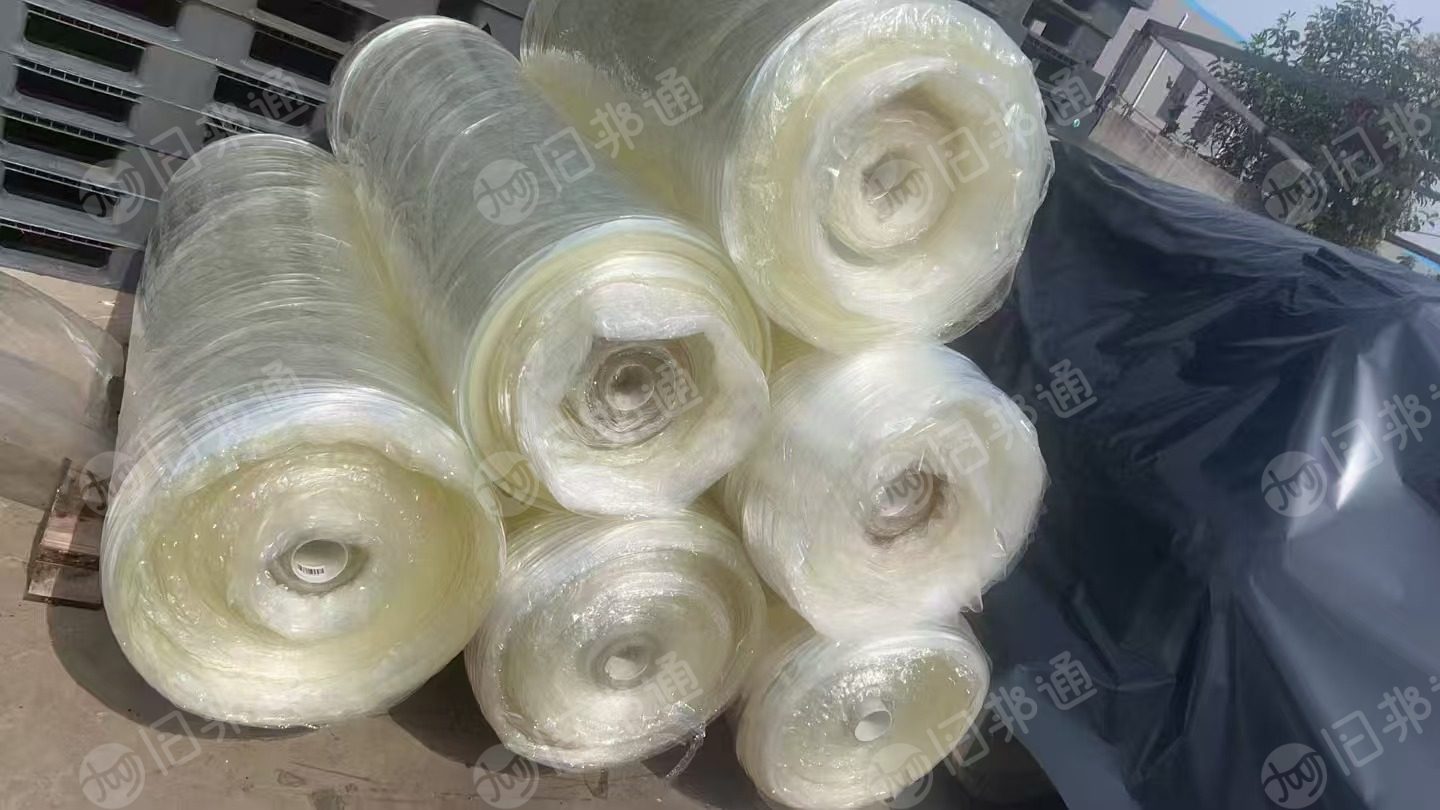 长期出售不带胶的tpu车衣膜卷膜跟机头块料一起出，（块料每次占2吨左右）