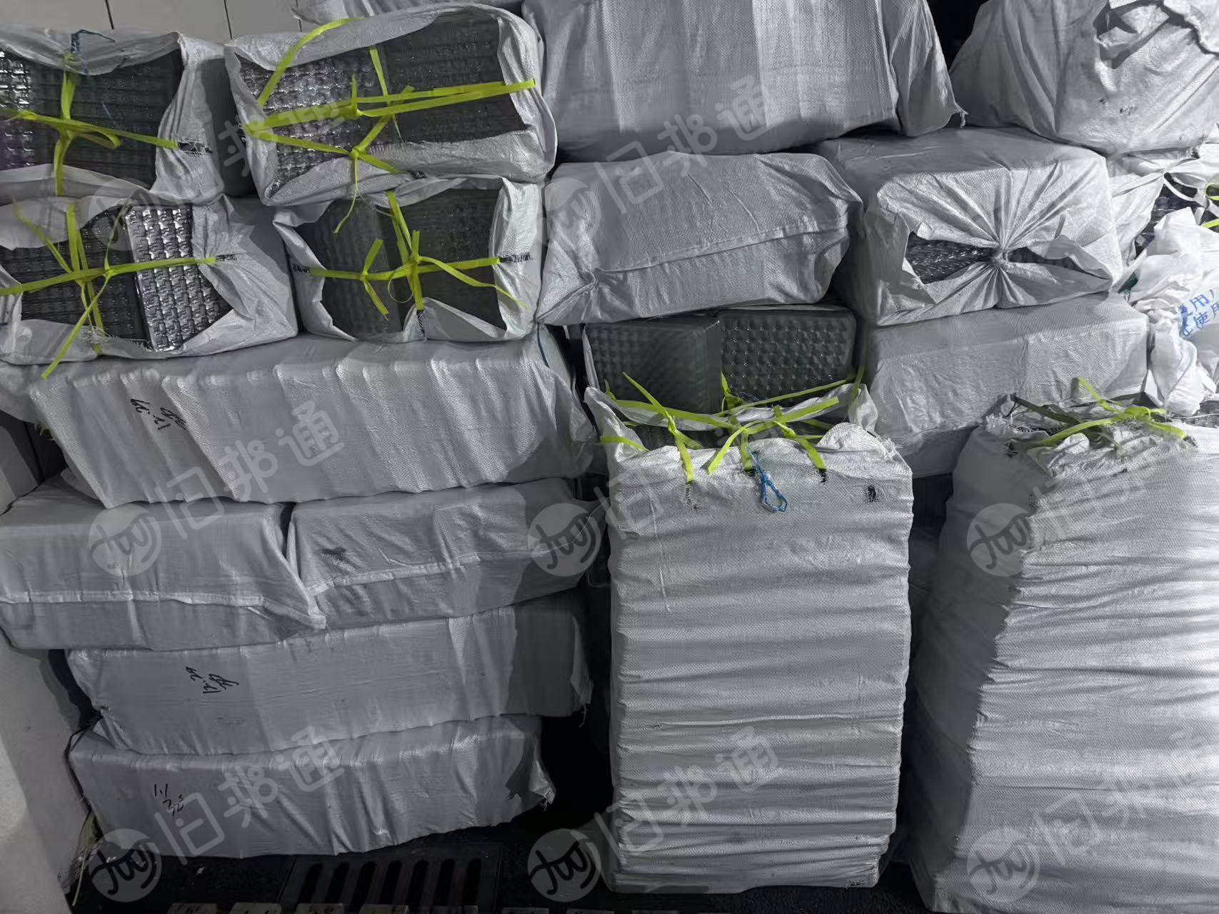 出售电子条废料，每个月几吨