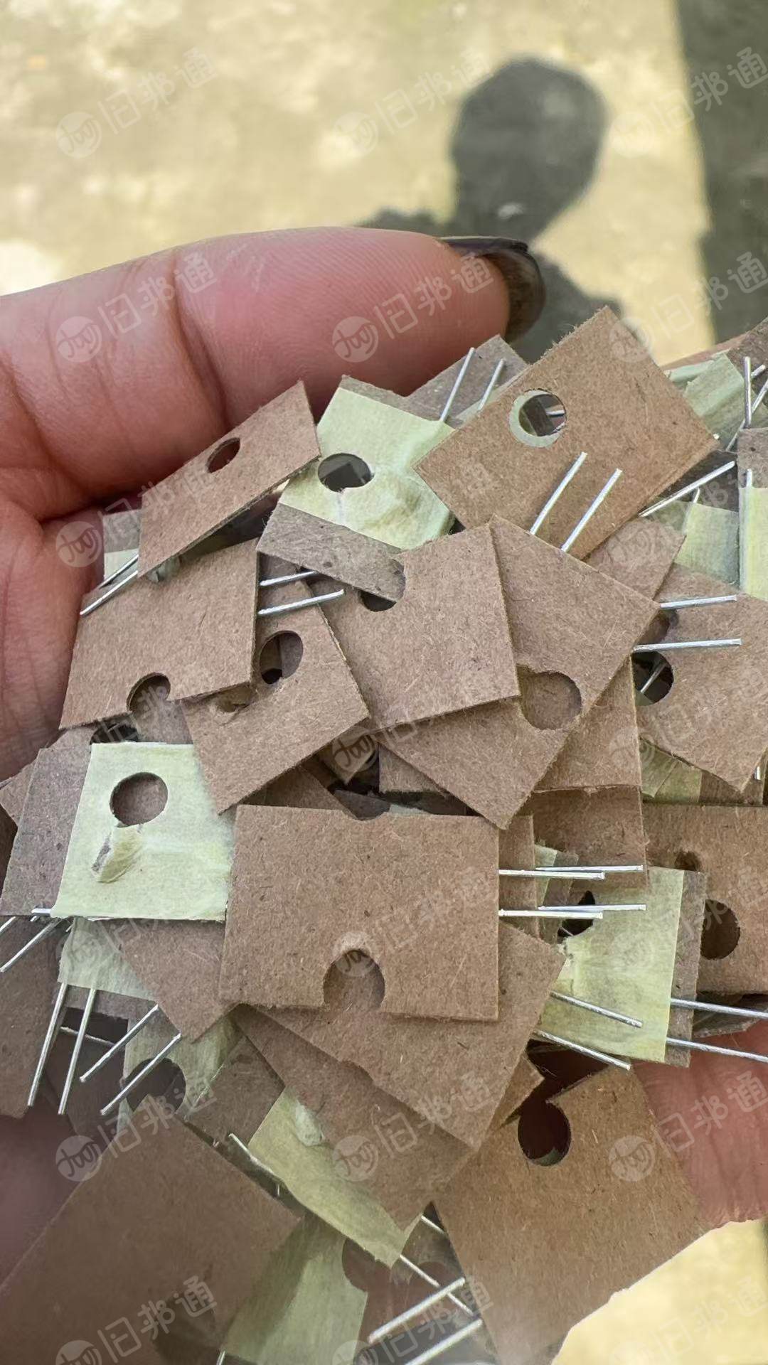 出售电子条废料，每个月几吨