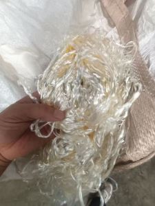 长期出售韩国进口晴纶丝，晴纶丝，现货100吨，在河北廊坊。