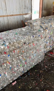 常年出售PET瓶砖