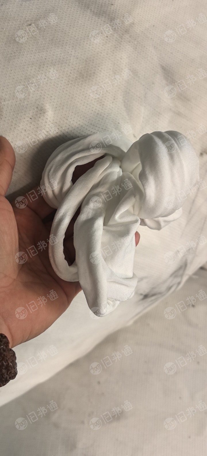长期大量出售化纤布造粒布，涤纶废布，可以切片造粒做泡料用，拉丝很好的