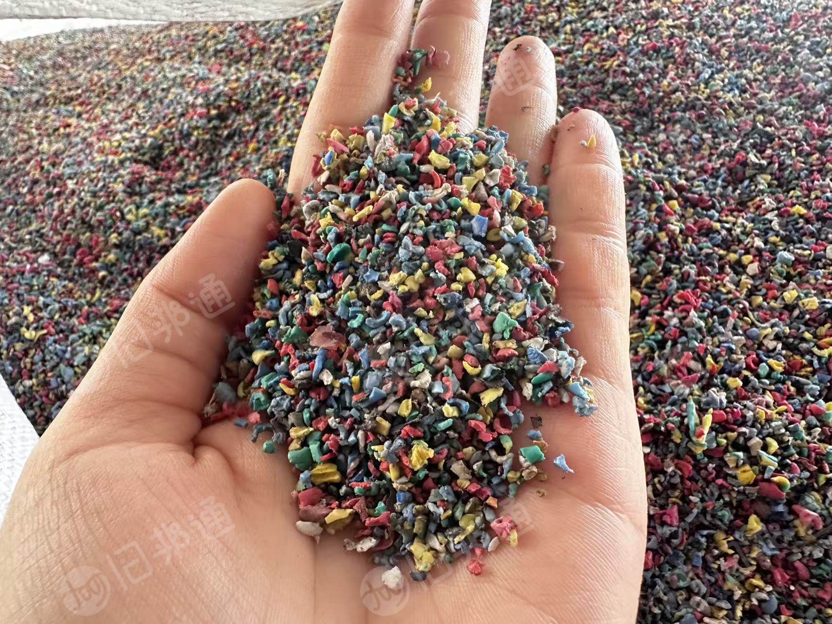 出售纯平方线破碎料，pvc平方线粉碎料，现货40-50吨