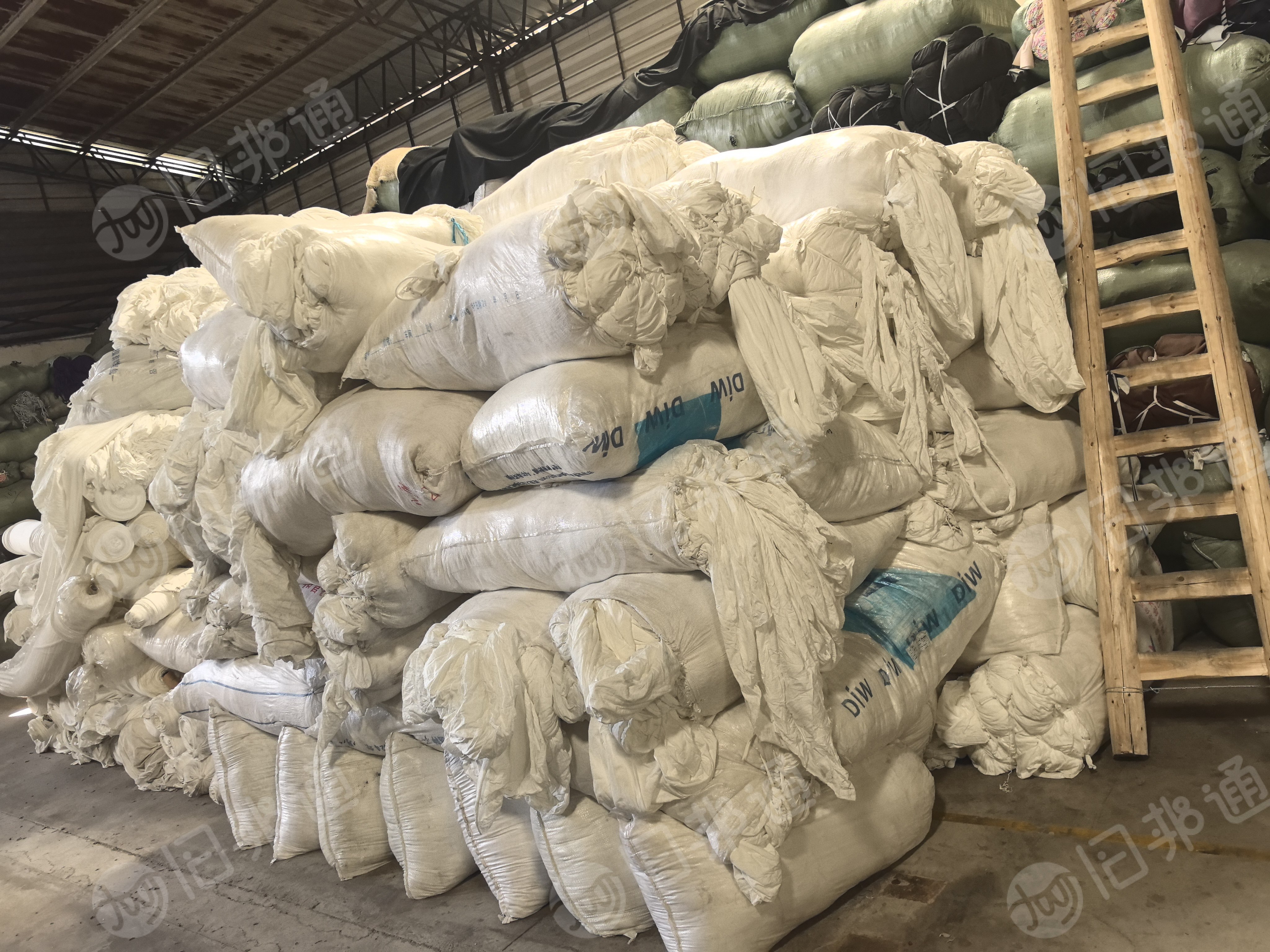长期出售白牛A4无尘布，擦机布。