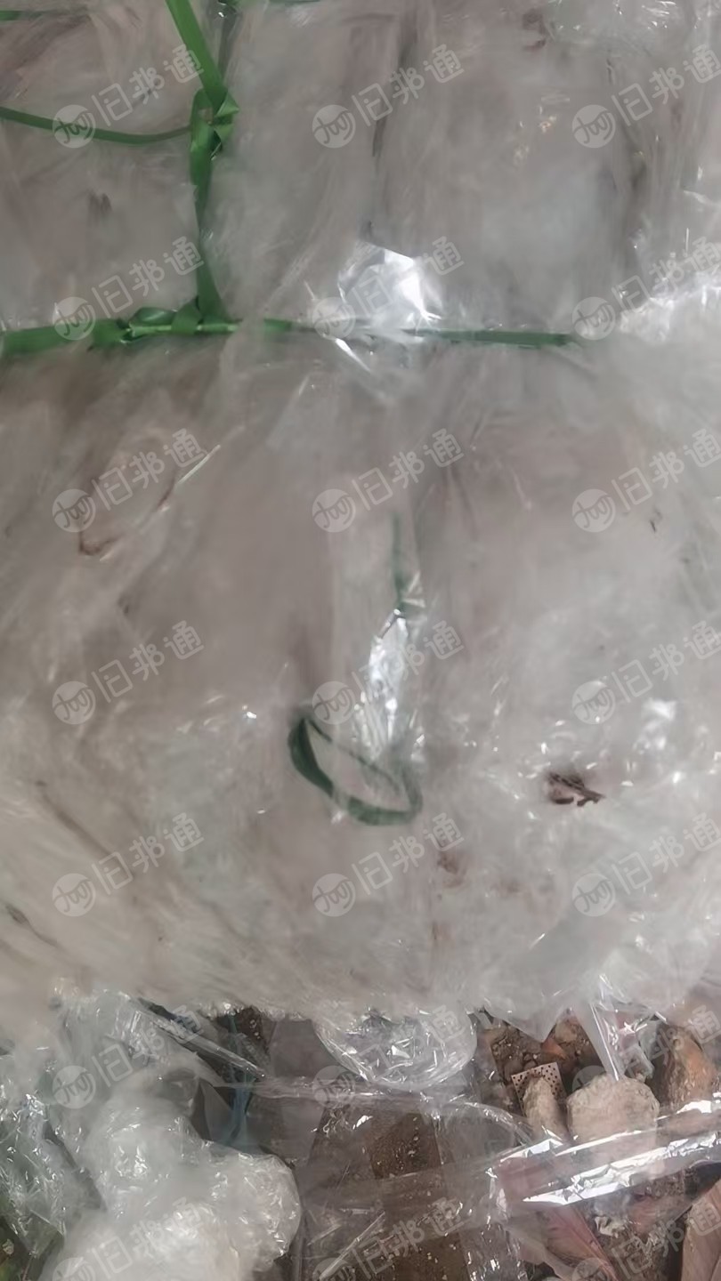 出售PET滑膜边角料，卷膜裁下来的，现货十几吨