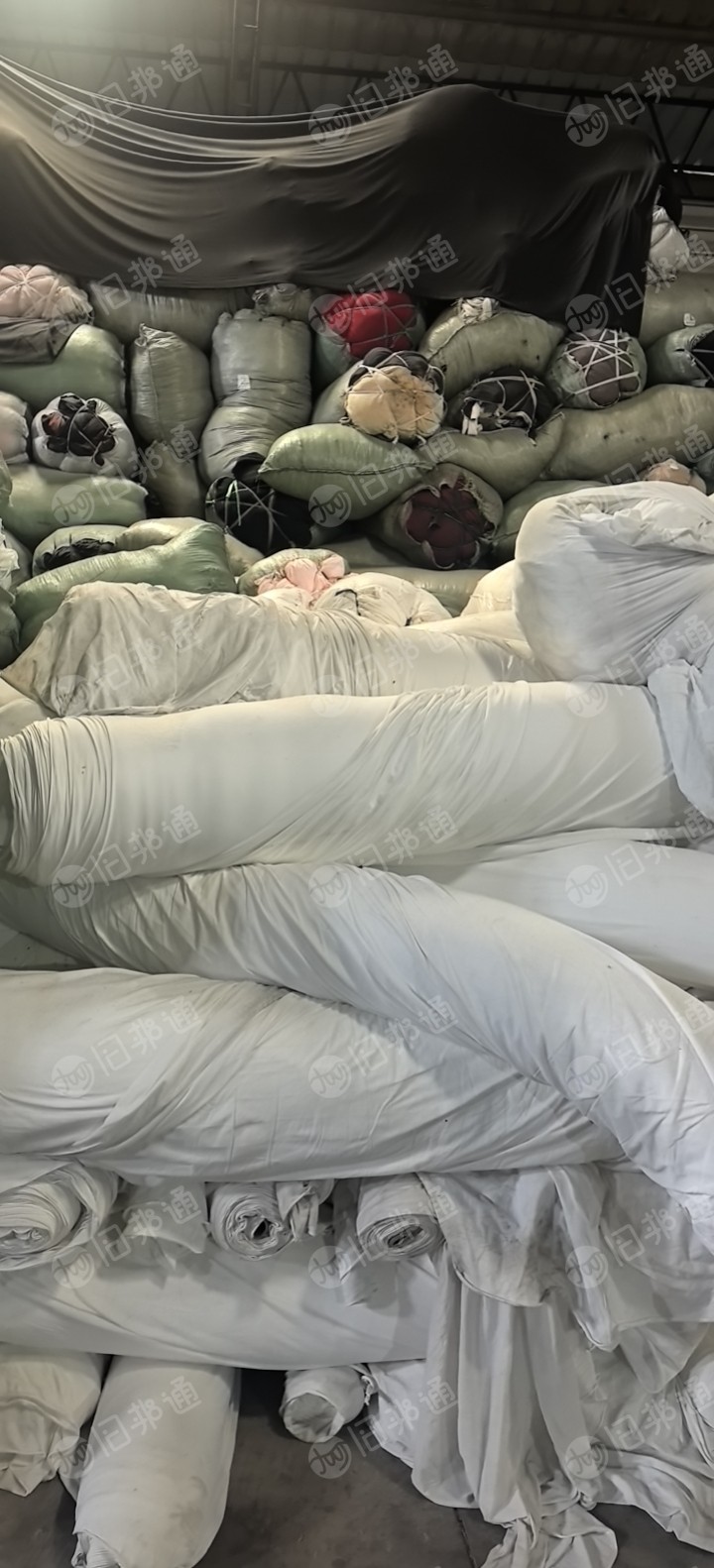 长期出售各种颜色的纯棉废布，擦机布，布头布尾，坯布，工业抹布等
