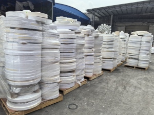 长期出售窄盘不干胶纸，底纸基本上都是硅油纸