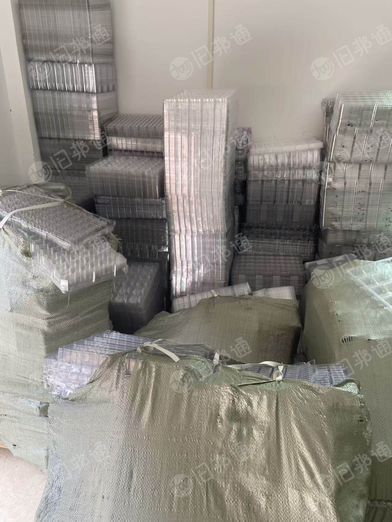 长期出售pet吸塑盒料盘和IC管,厂里下来的货