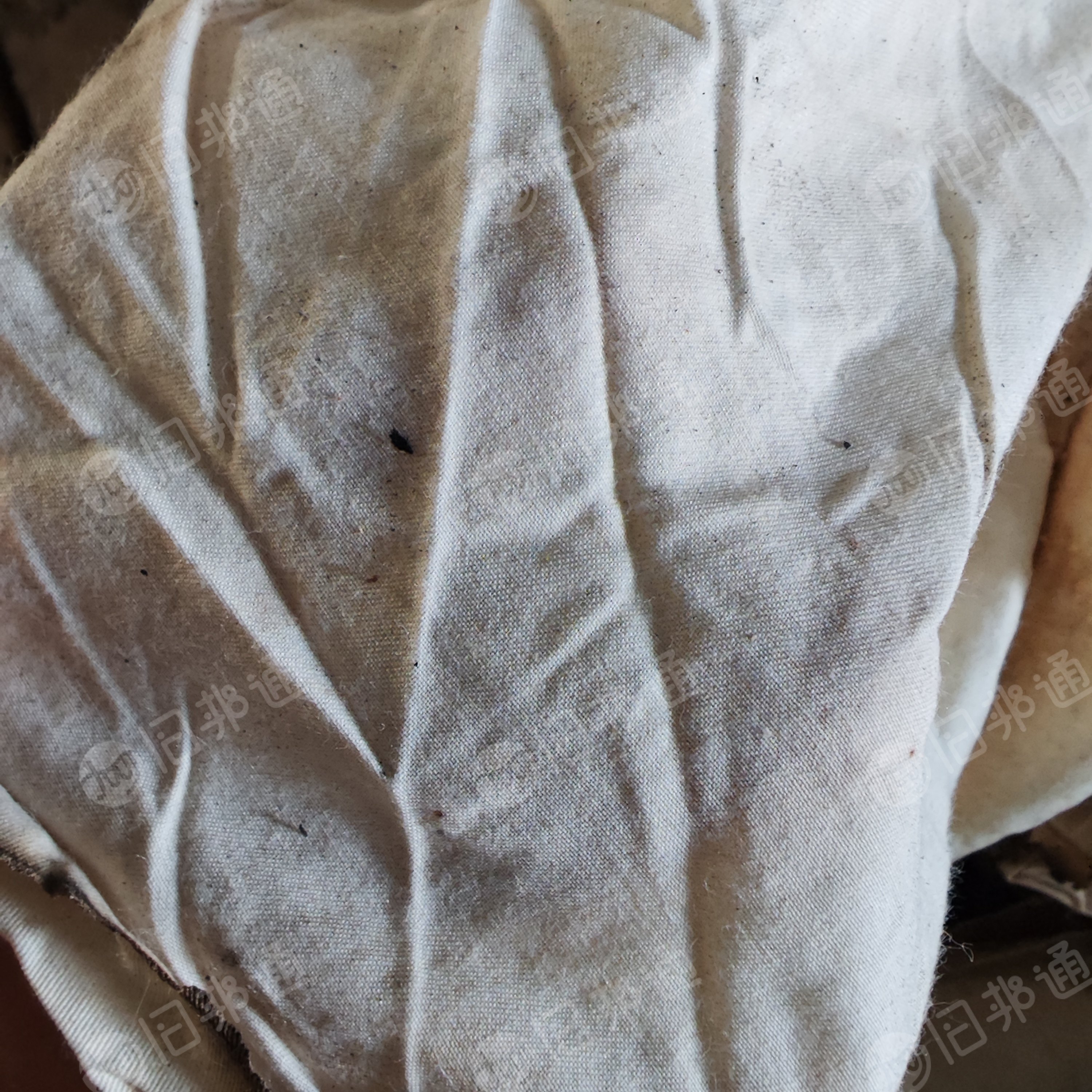 现货处理一批废布火烧布，混纺火烧布，都是干的，便宜处理