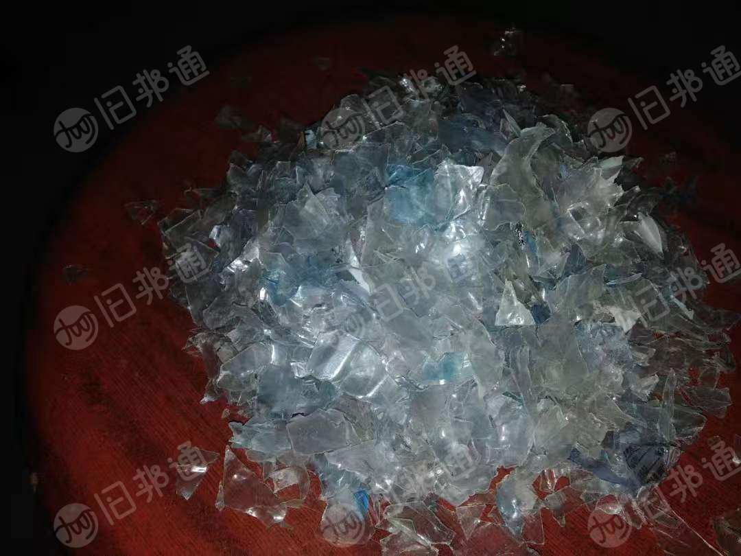 出售冷洗是pet瓶片破碎料,蓝白片破碎料,现货15吨左右