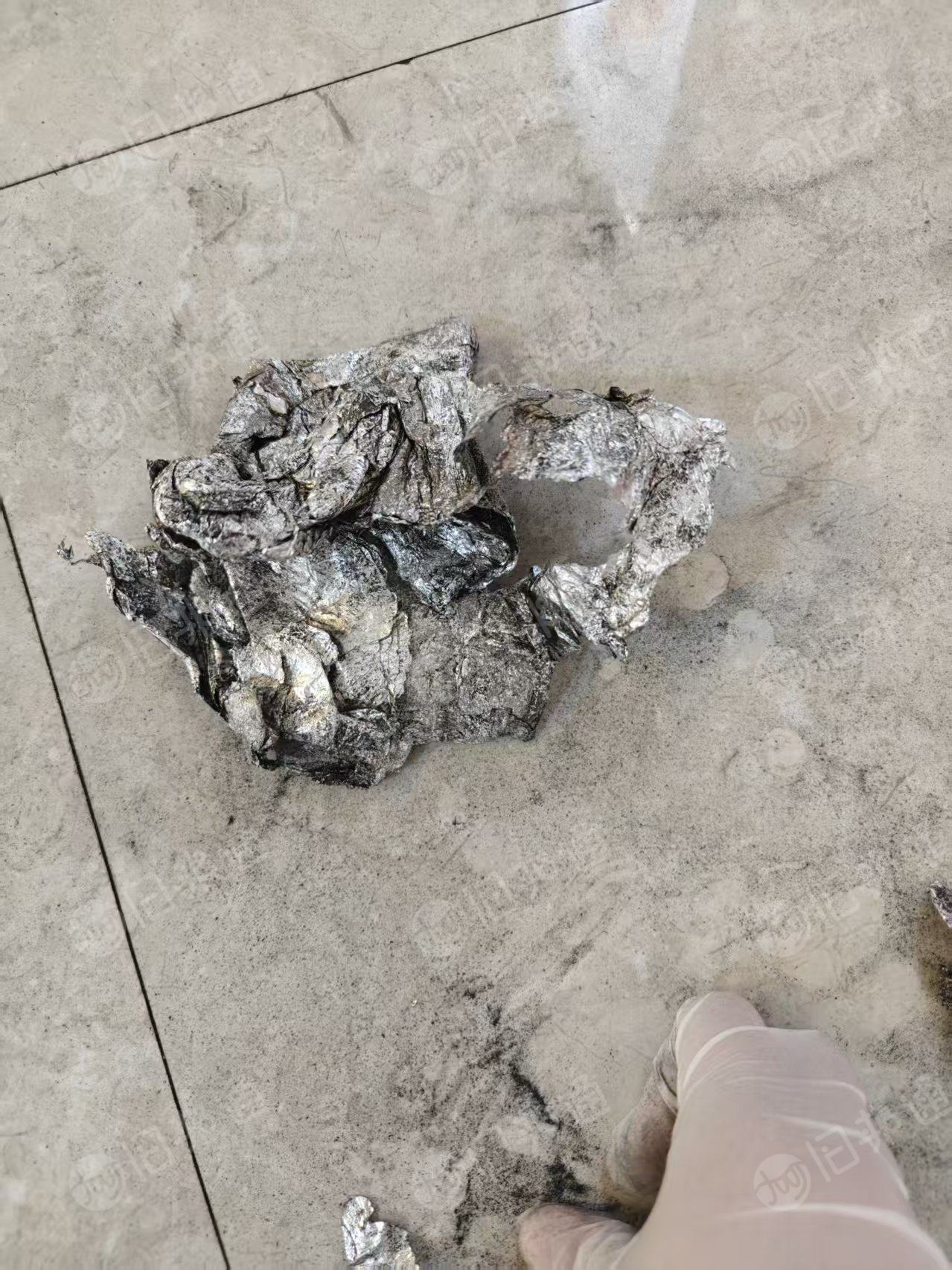 出售铝塑膜炼出来的铝坨，月供15吨