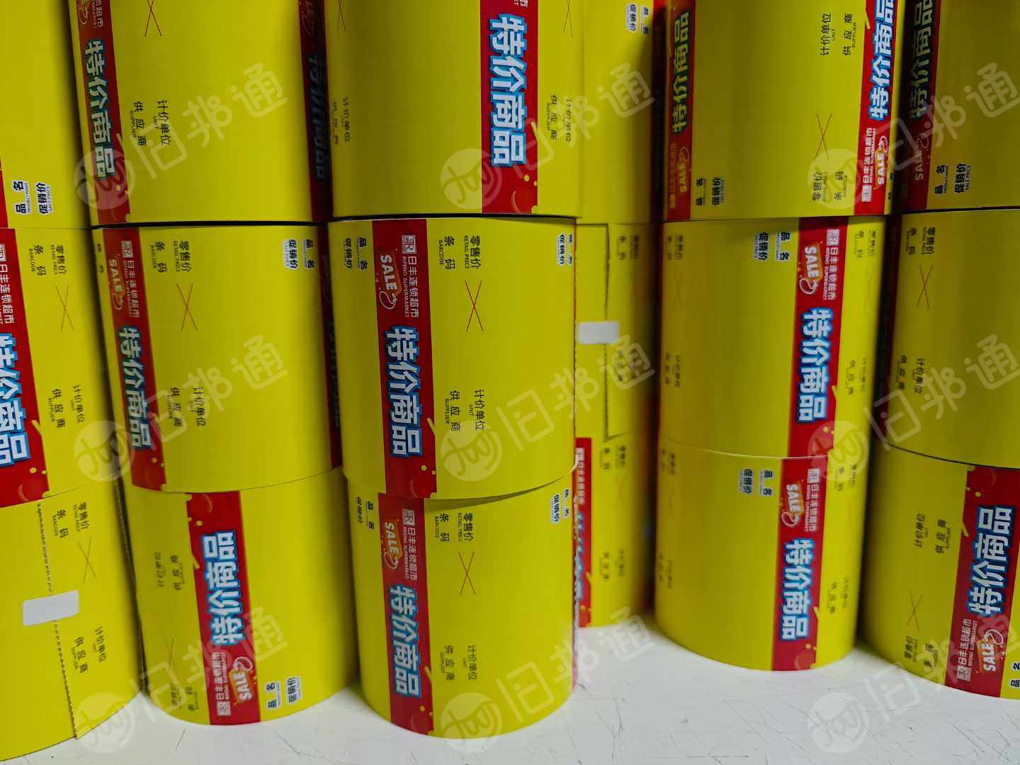 厂家长期收购卷筒铜版不干胶纸，格拉辛底纸，幅宽19公分以上