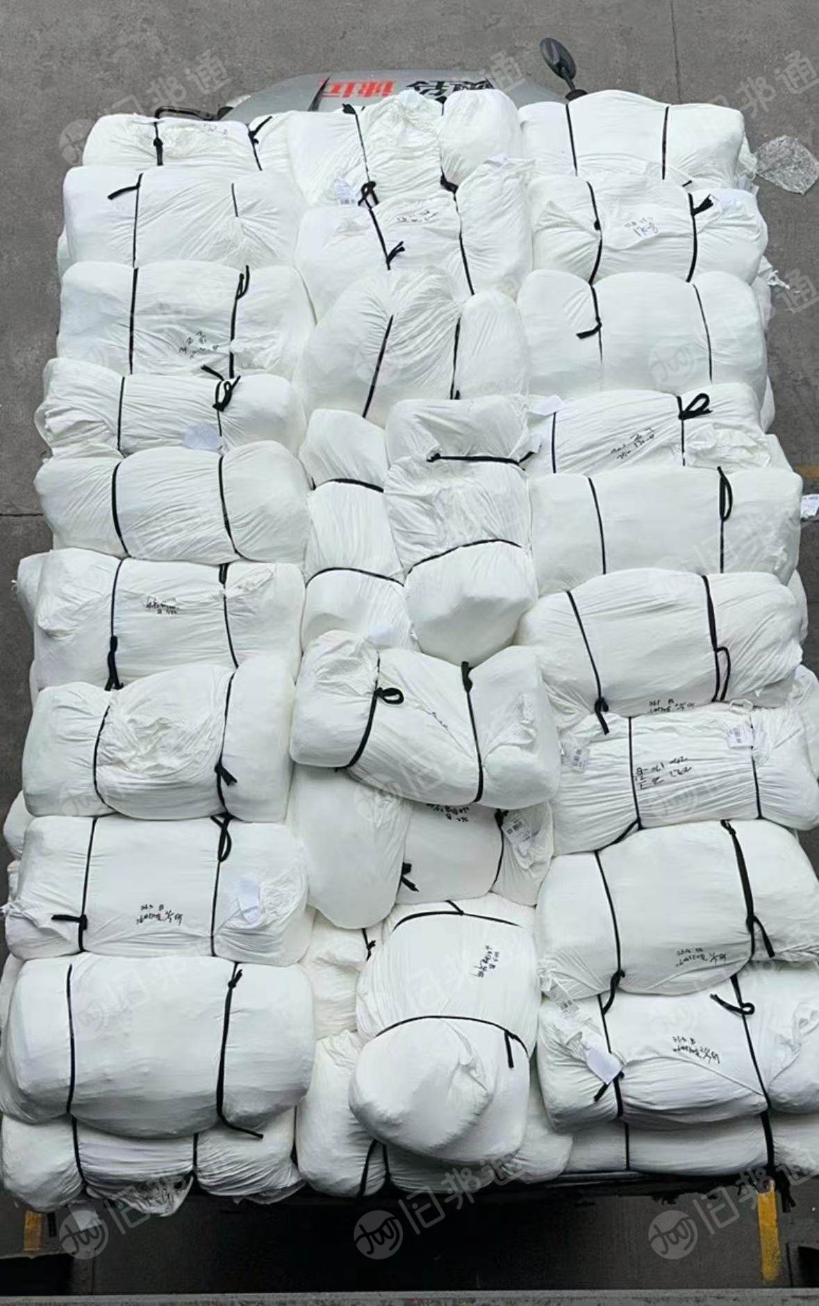 长期大量求购牛奶丝，双磨毛白坯布，量大价高，现金收购。