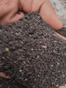 出售电缆皮破碎料，每月有200吨