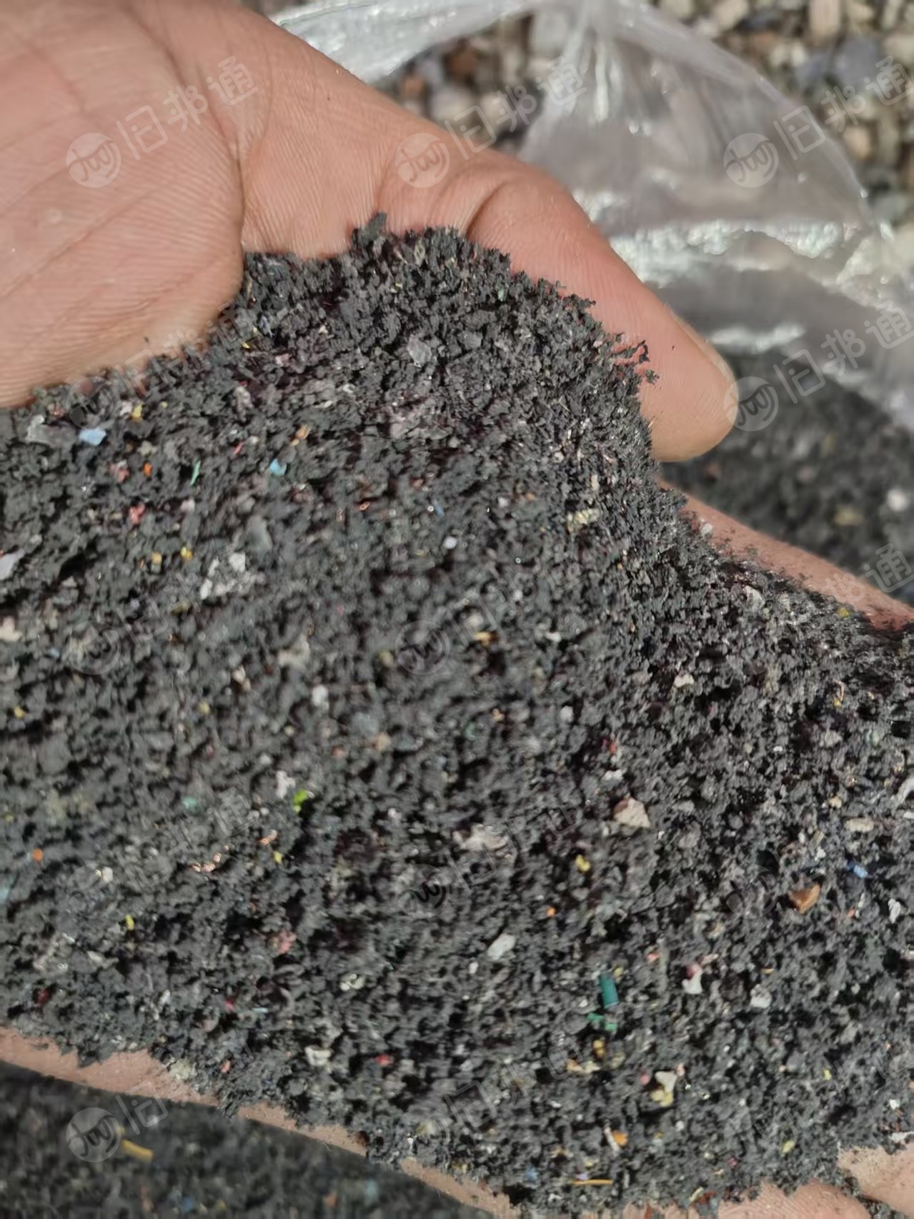 出售电缆皮破碎料，每月有200吨