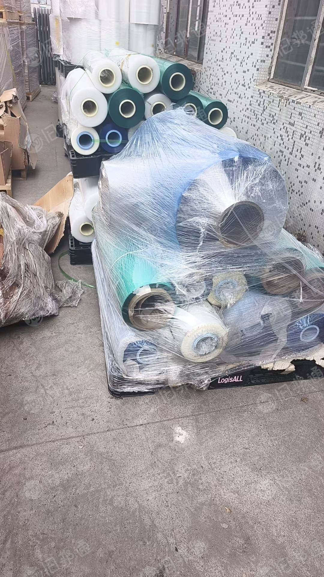 出售PE静电膜，卷膜，厚度4c，现货6吨左右