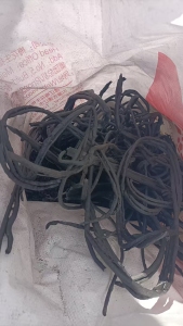 出售尼龙单六双六机头料，隔热条边角料，含45%玻璃纤维
