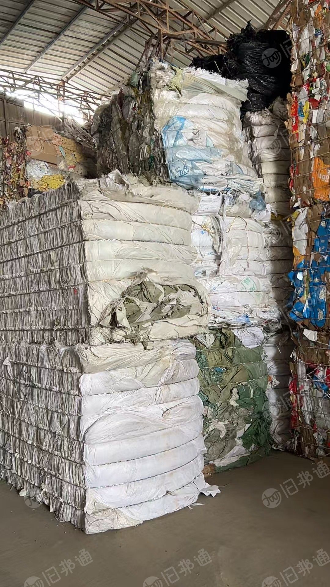长期出售干造编织袋废料，现货14吨左右