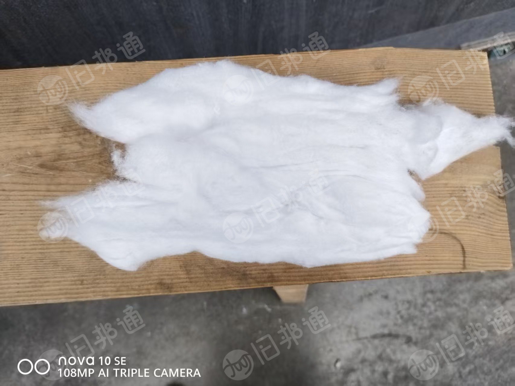 长期出售涤棉漂白棉含人棉开花棉，开松棉，含棉30左右，在浙江温州。