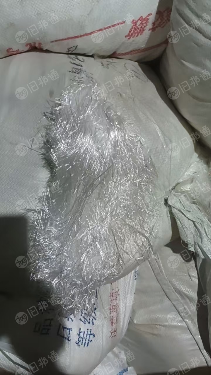 长期大量出售锦纶废丝，尼龙废丝，有光和无光都有，也有加弹的，在广东汕头。