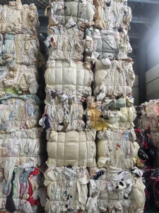 长期回收旧衣服大白，旧衣服棉白，小孩童衣，开花纺纱用，月需2000吨