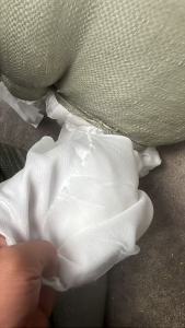 长期出售白色涤纶废布，涤纶边角料，现货十几吨