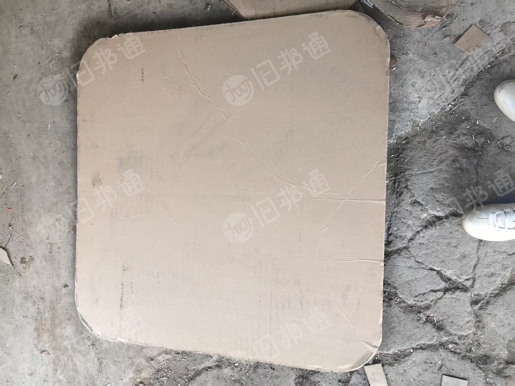 长期出售废纸板，中间是蜂窝状，可打包压块