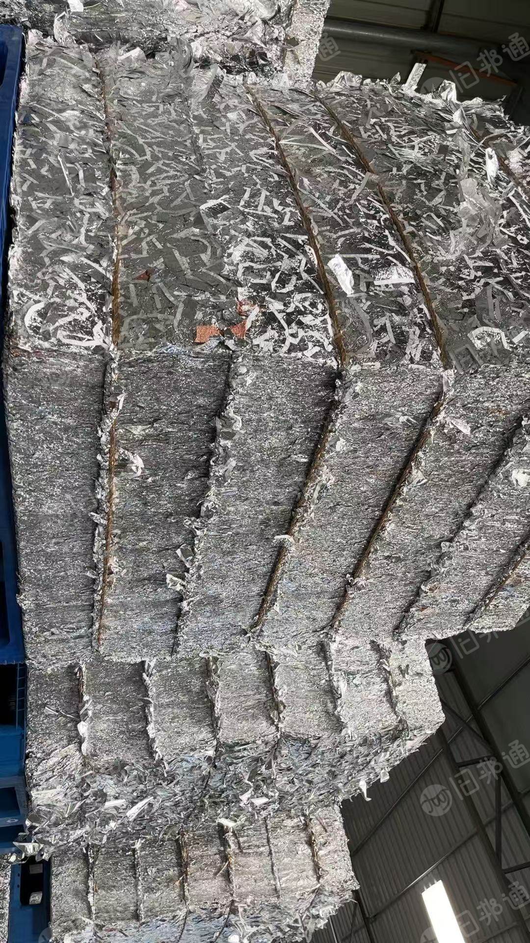 出售白边铝箔，海辰的，现货40吨