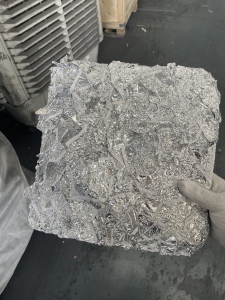出售白边铝箔，长期有货