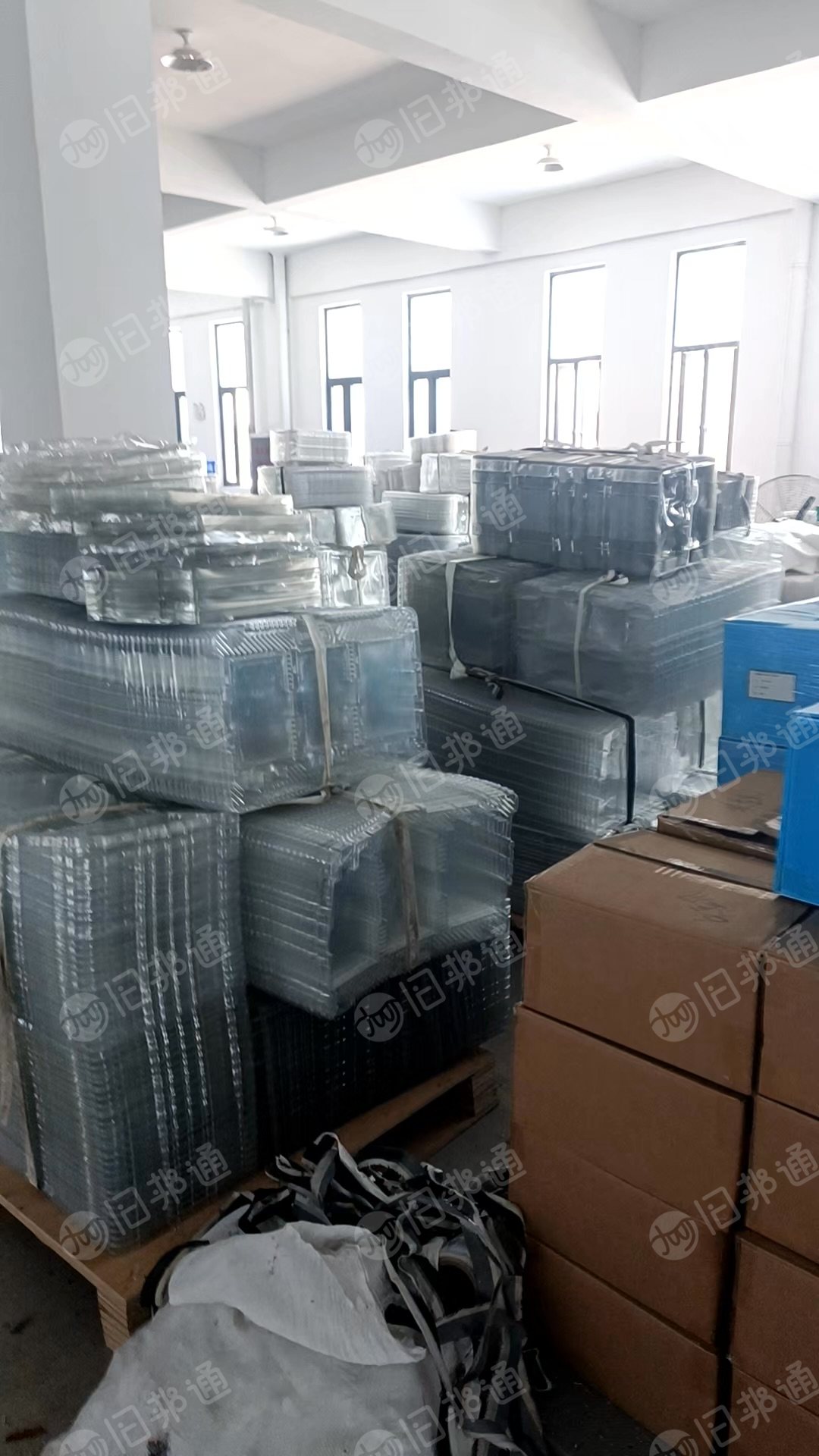 现金大量回收PET吸塑盒废料