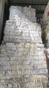 长期出售白纸边角料，不带膜，有少胶