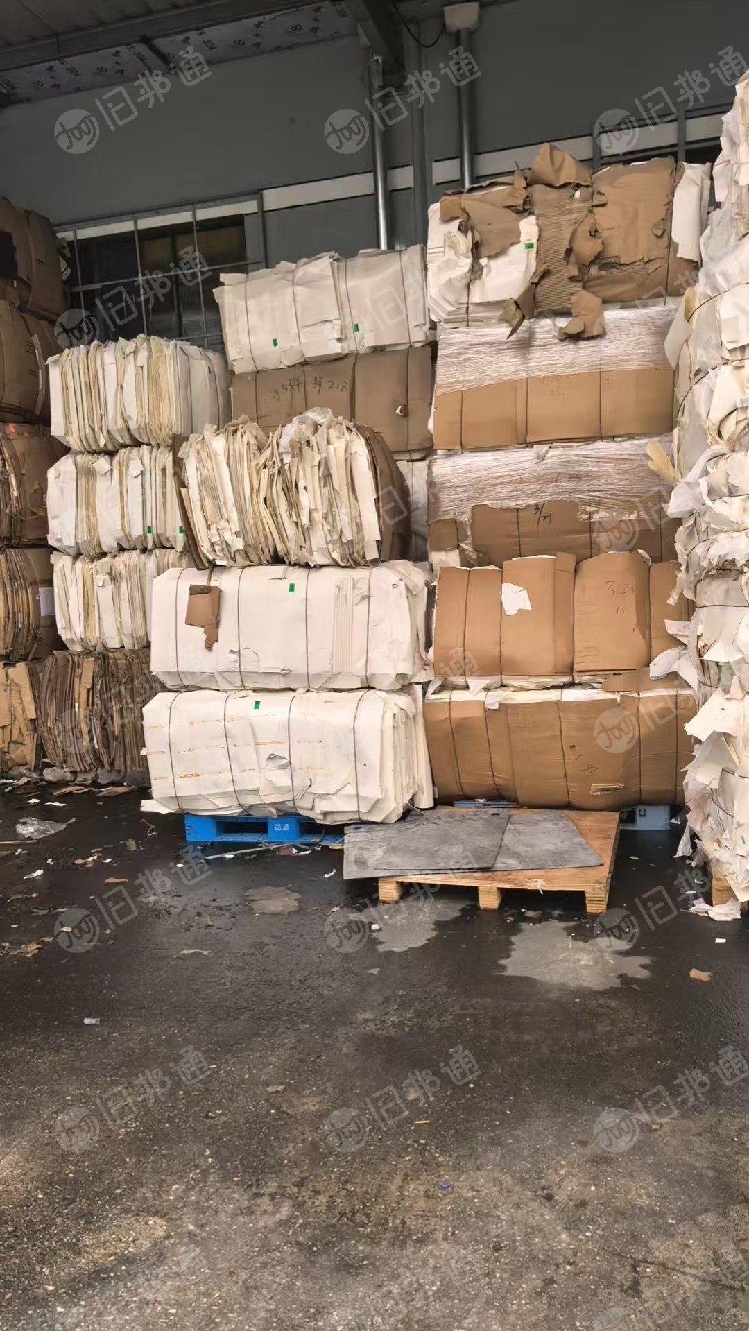 长期出售带膜的白卡纸废料，都是大张五六十公分