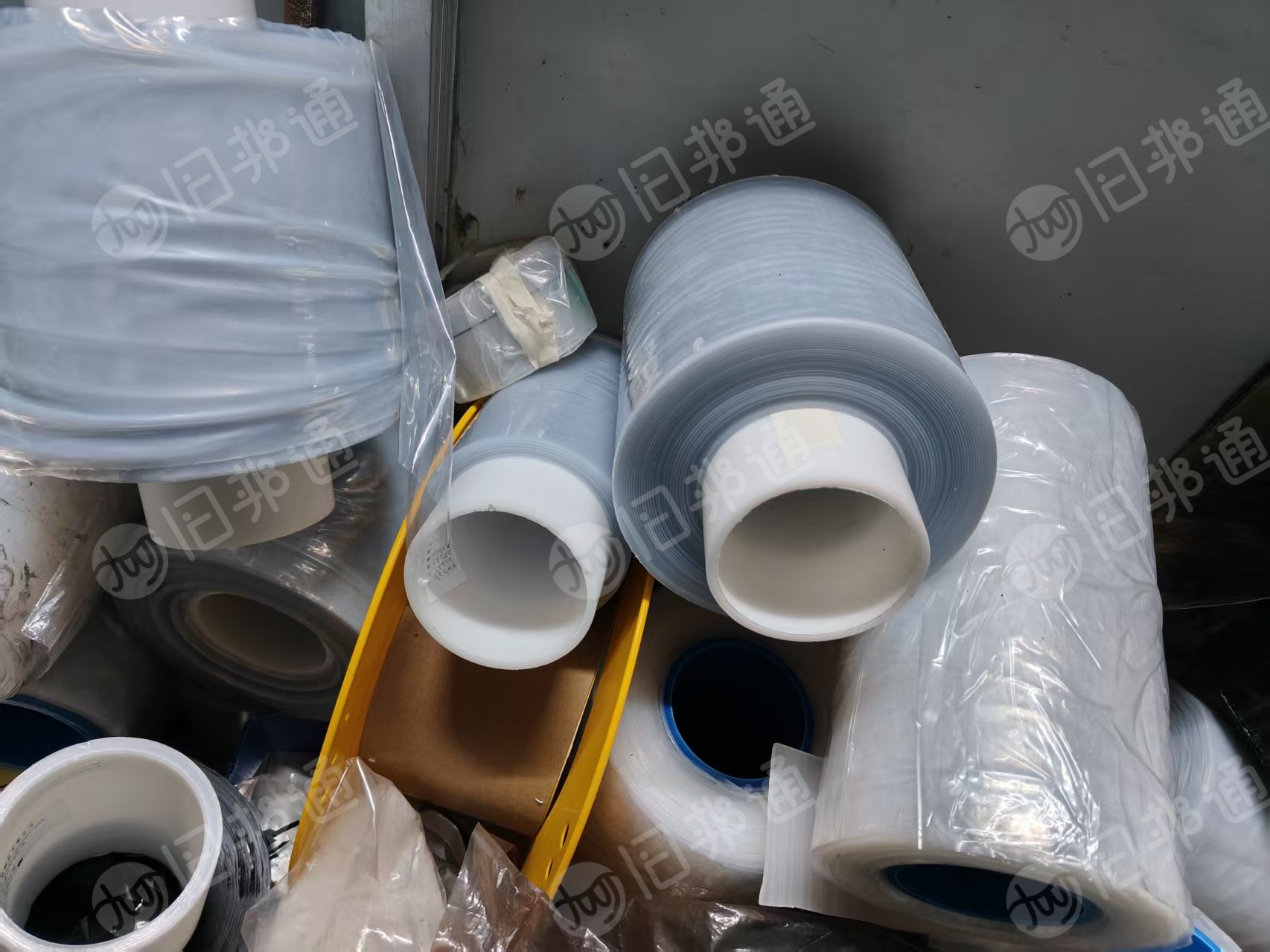 出售PE卷膜，带微胶，长期有货