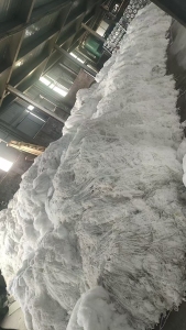 长期出售烫画厂下来的白色poy废丝，涤纶废丝，涤纶水丝，月供100吨