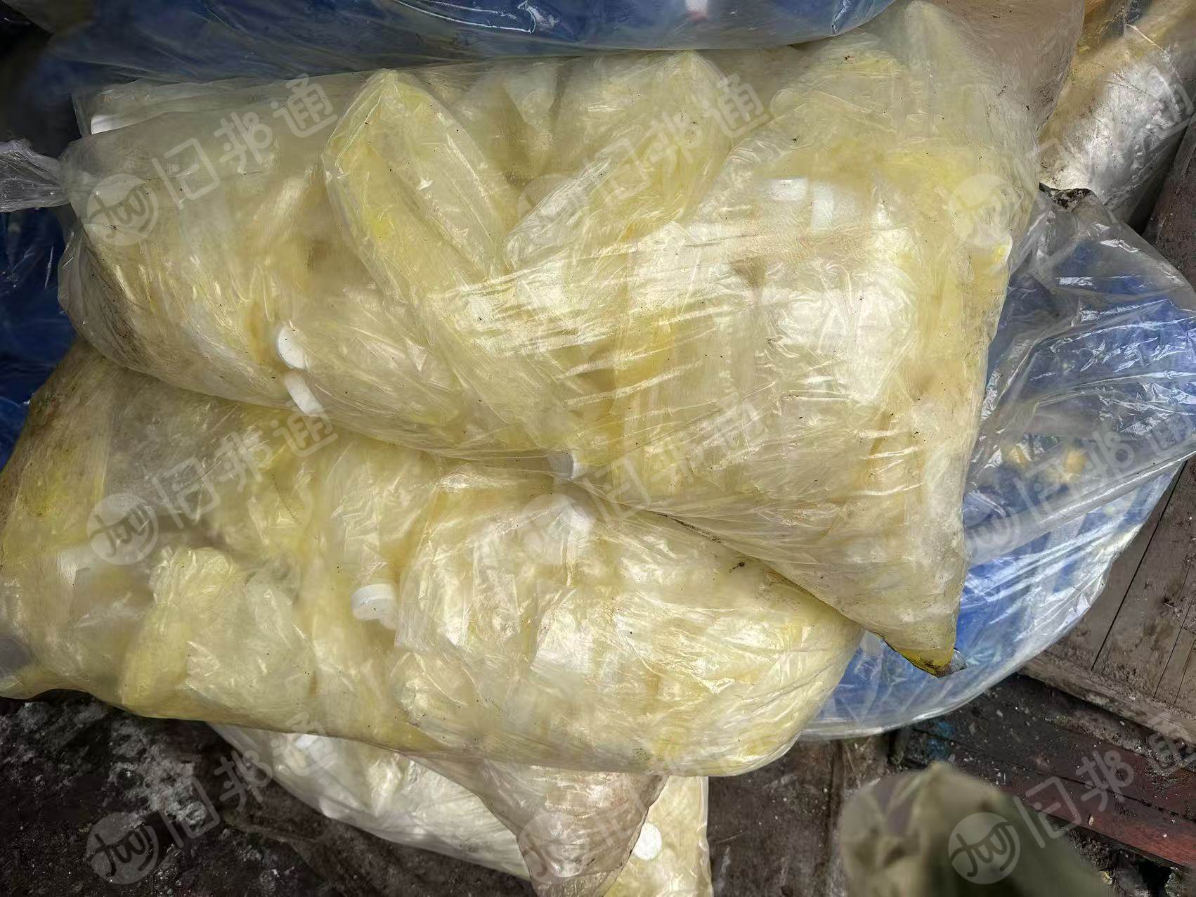 求购带油内膜袋，造粒，牛油  猪油  鸡油  鱼油  起酥油袋子就都可以，长期大量在收