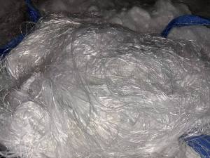 长期大量出售涤纶废丝，涤纶长丝，涤纶丝，月供300多吨，货在江苏苏州
