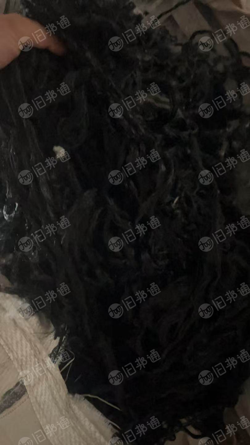 长期出售黑色涤纶废丝，涤纶硬丝，造粒用