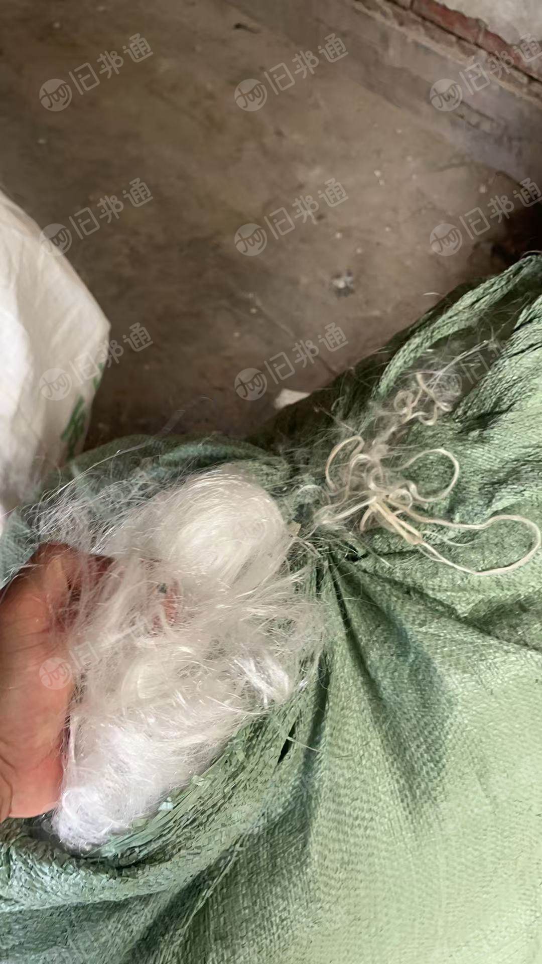 长期出售白色涤纶废丝，涤纶硬丝，现货9米6一车